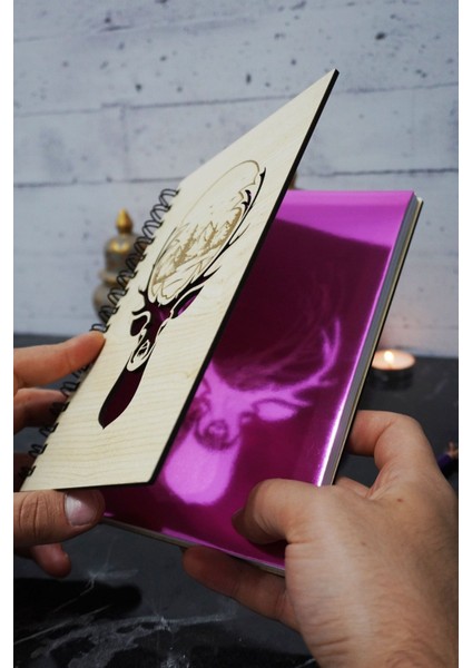 Geyik Figürlü Ahşap Kapaklı Defter - Çizgili Defter - Ajanda - Okul Defteri (A5 - 120 Sayfa) fiyatları