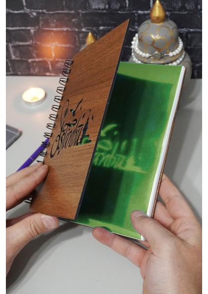 Istanbul Temalı Ahşap Kapaklı Defter - Kareli Defter - Ajanda - Okul Defteri (A5 - 120 Sayfa) fiyatları