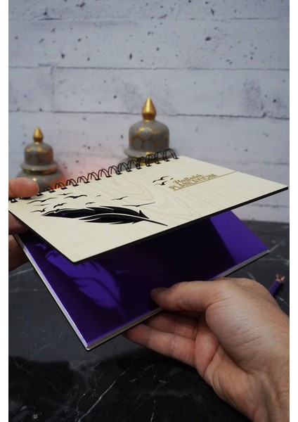 Kuşlu Tüy Tasarım Ahşap Plan Defteri - Tarihsiz Ajanda - Haftalık Planlayıcı (Planlayıcı Defter) A5 fiyatları