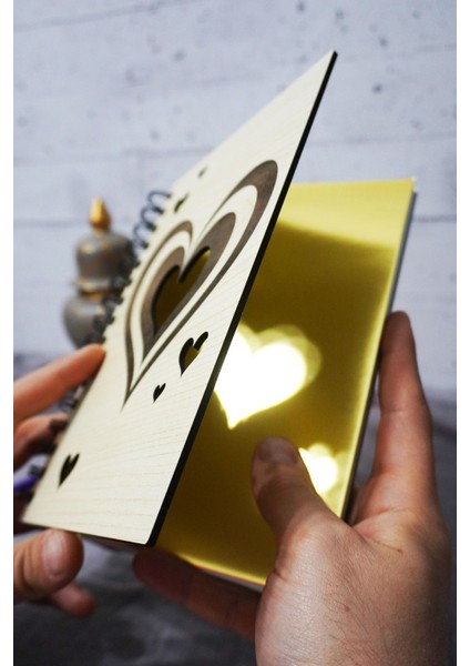 Kalp Desenli Ahşap Kapaklı Defter - Noktalı Defter - Ajanda - Okul Defteri (A5 - 120 Sayfa) fiyatları