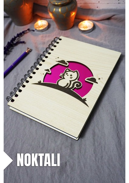 Kedi Desenli Ahşap Kapaklı Defter - Noktalı Defter - Ajanda - Okul Defteri (A5 - 120 Sayfa)