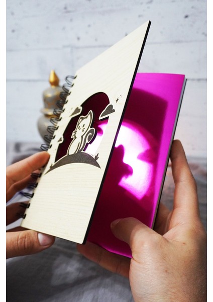 Kedi Desenli Ahşap Kapaklı Defter - Noktalı Defter - Ajanda - Okul Defteri (A5 - 120 Sayfa) fiyatları