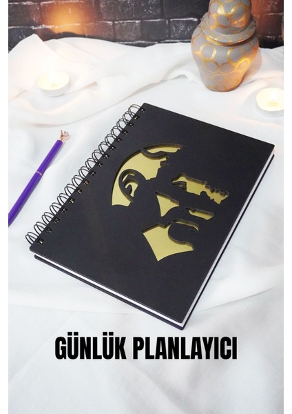 Mustafa Kemal Atatürk Siyah Ahşap Kapak Günlük Planlayıcı - Tarihsiz Ajanda - A5