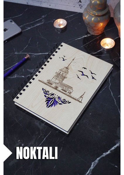 Kız Kulesi Temalı Ahşap Kapaklı Defter - Noktalı Defter - Ajanda - Okul Defteri (A5 - 120 Sayfa)