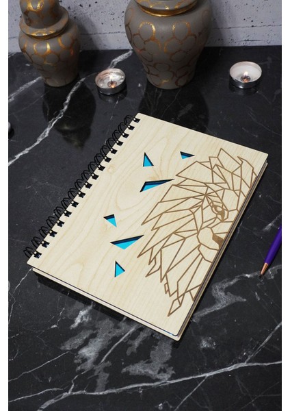 Aslan Figürlü Ahşap Kapaklı Defter - Çizgisiz Defter - Günlük - Ajanda- A5 Anı Defteri