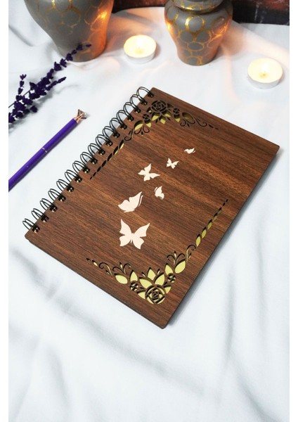 Kelebek Ahşap Kapaklı Spiralli Okul Defteri - Çizgisiz Defter - 60 Yaprak (120 Sayfa) - A5 15X21 cm