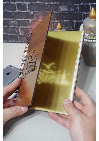 Istanbul Yazılı Ahşap Kapaklı Defter - Çizgili Defter - Ajanda - Okul Defteri (A5 - 120 Sayfa) modelleri