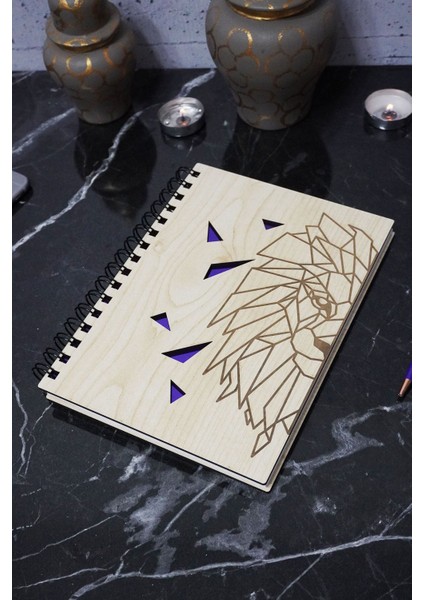 Aslan Figürlü Ahşap Kapaklı Defter - Çizgisiz Defter - Günlük - Ajanda- A5 Anı Defteri