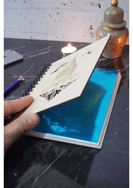 Galata Kulesi Tasarım Ahşap Kapak Günlük Planlayıcı - Tarihsiz Ajanda - A5 Süresiz Planlayıcı Defter fiyatları