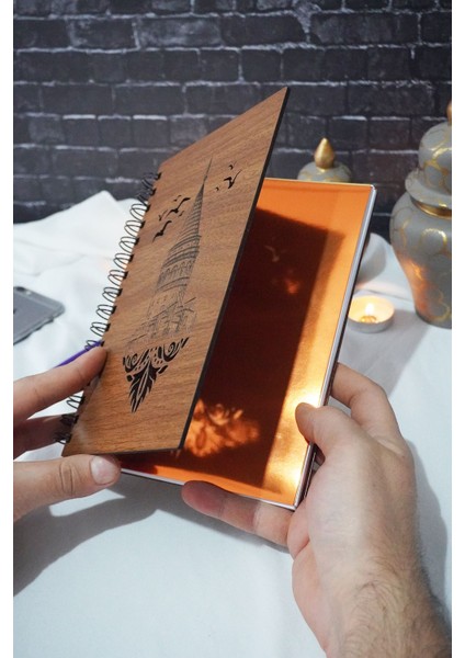 Galata Kulesi Temalı Ahşap Kapaklı Defter - Kareli Defter - Ajanda - Okul Defteri (A5 - 120 Sayfa) fiyatları