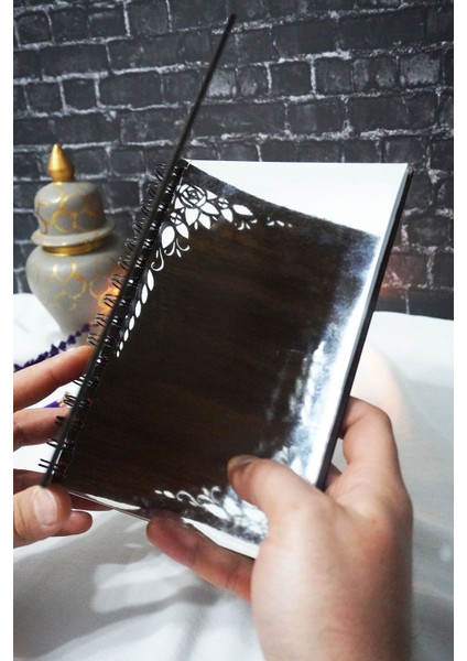 Müzik Tasarımlı Ahşap Kapaklı Defter - Çizgili Defter - 60 Yaprak (120 Sayfa) - A5 15X21 cm fiyatları