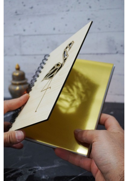 Flamingo Figürlü Ahşap Kapaklı Defter - Çizgisiz Defter - Günlük - Ajanda- A5 Anı Defteri fiyatları