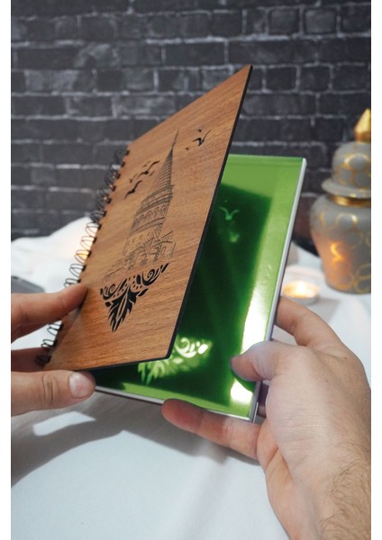 Galata Kulesi Temalı Ahşap Kapaklı Defter - Kareli Defter - Ajanda - Okul Defteri (A5 - 120 Sayfa) fiyatları