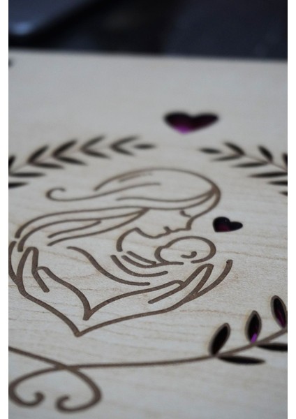 Anne Bebek Temalı Ahşap Kapaklı Defter - Çizgili Defter - Ajanda - Okul Defteri (A5 - 120 Sayfa) fiyatları