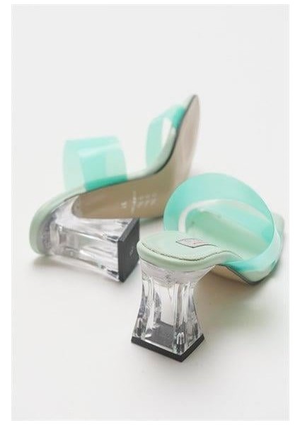 Kadın Opq Mint Şeffaf Bantlı Terlik indirimleri