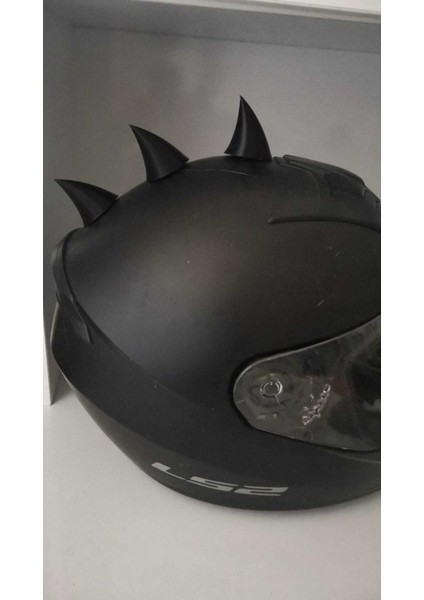 Üçlü Kask Boynuzu