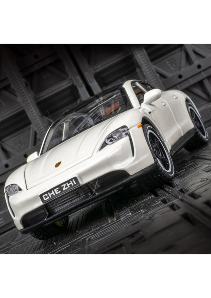 1:32 Porsche Taycan Alaşım Metal Döküm Model Simülasyon Ses ve Işık Oyuncak Araba Merkezi Kontrol Süsleme Trendy Dekorasyon Hediye (Yurt Dışından) fiyatları