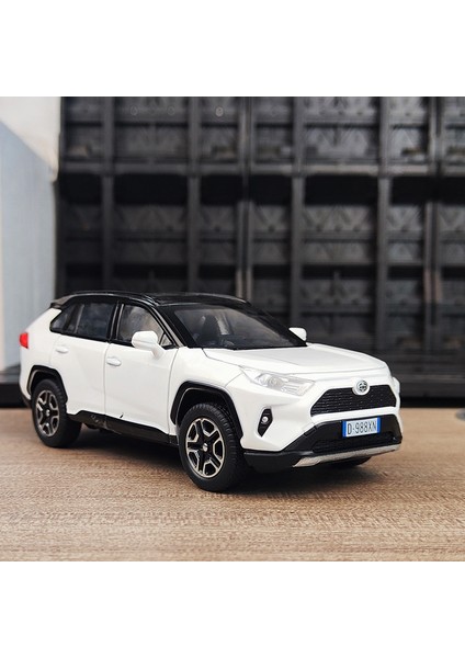 1:32 Rav4 Suv 2023 Alaşım Döküm Oyuncak Araba Modeli Ses ve Işık Geri Çekin Çocuk Oyuncak Koleksiyon Doğum Günü Hediyesi (Yurt Dışından)