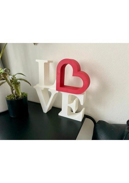 Raf Dekoru Için Kırmızı Kalpli Love Yazısı