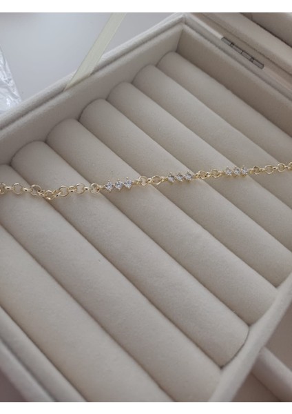 Üç Küçük Taşlı Bileklik