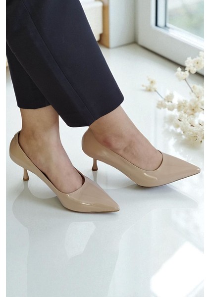 Hakiki Rugan Deri Bej Kadın Stiletto – 6 cm Ince Topuk Şık Sivri Burun Topuklu Ayakkabı