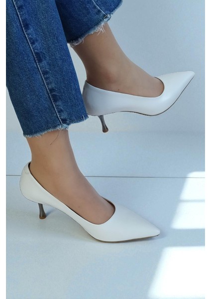 Hakiki Deri Beyaz Kadın Stiletto – 6 cm Metal Ince Topuk Şık Sivri Burun Topuklu Ayakkabı