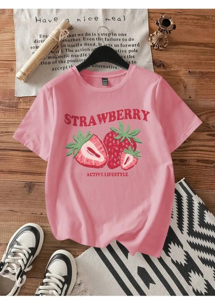 Strawberry Baskılı Kadın Tshirt - %100 Pamuk Kumaş - Oversize Beden- Caglisa