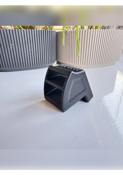 Tesla Model Y Juniper ile Uyumlu Telefon Tutucu Montaj Aparatı modelleri