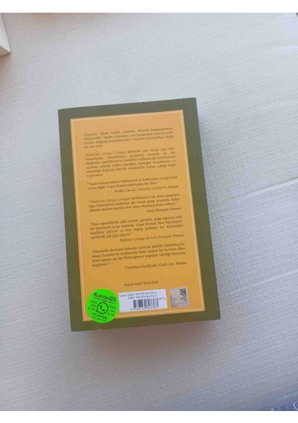 Demirciler Çarşısı Cinayeti - Yaşar Kemal Yaşar Kemal'in 'demirciler Çarşısı Cinayeti' Adlı Yapı Kredi Yayınları, 14. Baskı. 2017 Basim 572 Sayfa modelleri