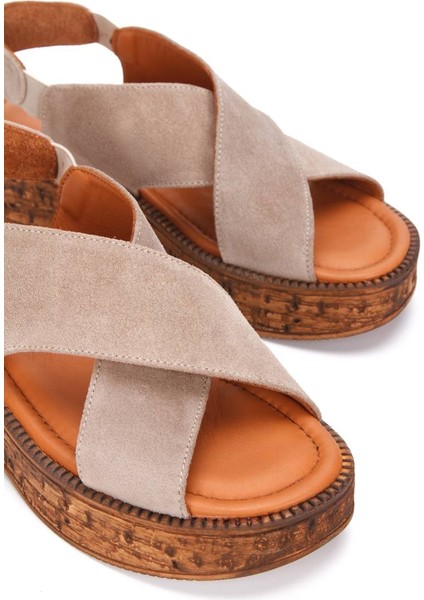 Kadın Hakiki Deri Lastikli Sandalet 6313