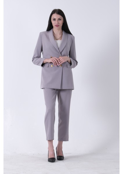 Gri Kadın Dört Düğmeli Kruvaze Blazer Ceket & Pantolon Takım 0106305.06 fiyatları