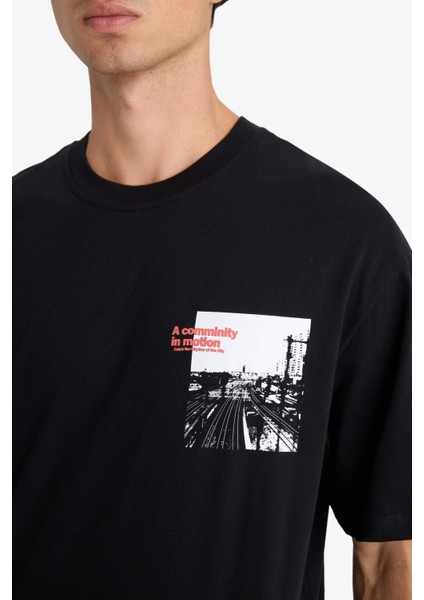 %100 Pamuk Boxy Fit Bisiklet Yaka Baskılı Kısa Kollu Tişört F8555AX25HS indirimleri