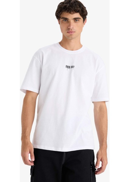 %100 Pamuk Boxy Fit Bisiklet Yaka Sırt Baskılı Kısa Kollu Tişört F8649AX25HS modelleri