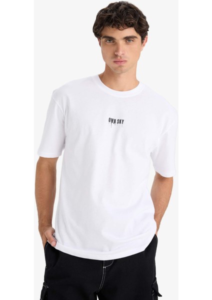 %100 Pamuk Boxy Fit Bisiklet Yaka Sırt Baskılı Kısa Kollu Tişört F8649AX25HS fırsatları