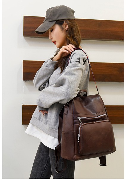 Büyük Kapasiteli Bayan Sırt Çantası (Yurt Dışından) modelleri