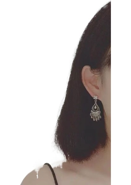 Kadınlar Için Retro Etnik Stil Küpeler Metal Ip Su Damlası Küpeler Püskül Zirkon Kişilik Zarif ve Şık Küpeler (Yurt Dışından) fiyatları