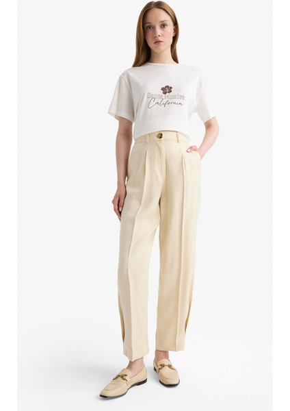 Regular Fit Bisiklet Yaka Çiçek Baskılı Kısa Kollu Tişört F9799AX25HS fiyatları