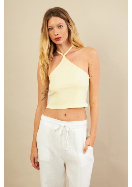 Kadın Sarı Boncuk Detaylı Sırtı Açık Bluz LPP1245-90 modelleri