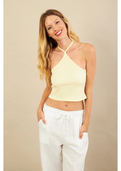 Kadın Sarı Boncuk Detaylı Sırtı Açık Bluz LPP1245-90 fırsatları