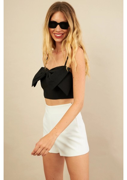 Kadın Siyah Fiyonklu Crop Bluz KED0089