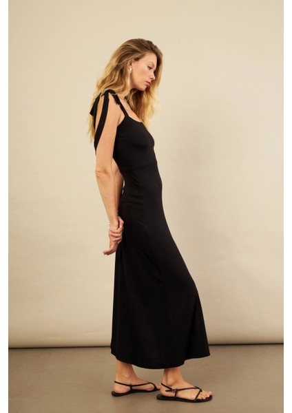 Kadın Siyah Omuz Fiyonklu Midi Elbise EY3119 fırsatları