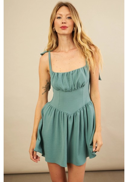 Kadın Çağla Yeşili Sırtı Gipeli Mini Elbise YEL221688