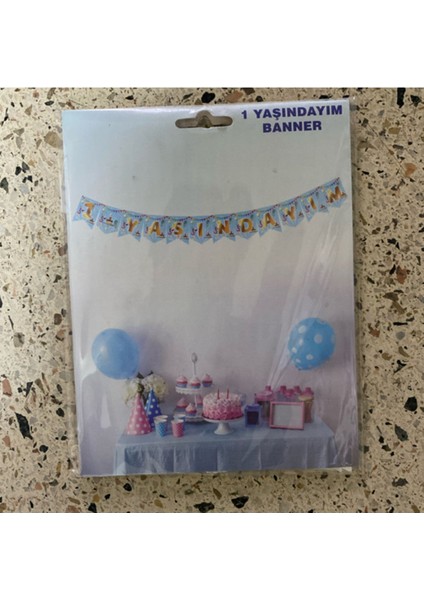 1 Yaşındayım Banner