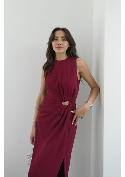 Vişne Rengi Crema Toka Detaylı Elbise fırsatları