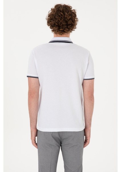 Erkek Beyaz Tişört 50306872-VR013 indirimleri