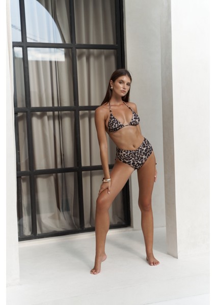 Tahmar Ön Büzgü Detay Leopar Desenli Bikini Altı