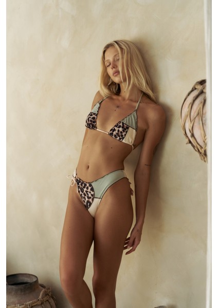 Adira Yan Bağlama Çift Desen Yeşil Bikini Altı fiyatları