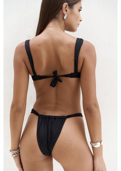 Larasis Çiçek Detaylı Siyah Bikini Altı indirimleri