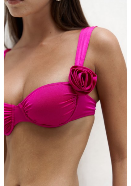 Larasis Çiçek Detaylı Gloplu Fuşya Bikini Üstü