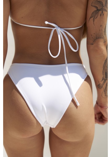 Samudra Düz Kesim Beyaz Bikini Altı